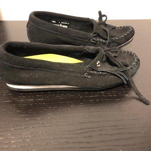 Minnetonka Leather Moccasins Size 5